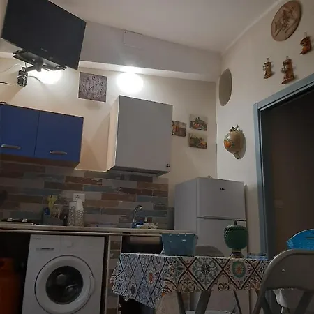 アパート Casa Di Via Giacalone パレルモ